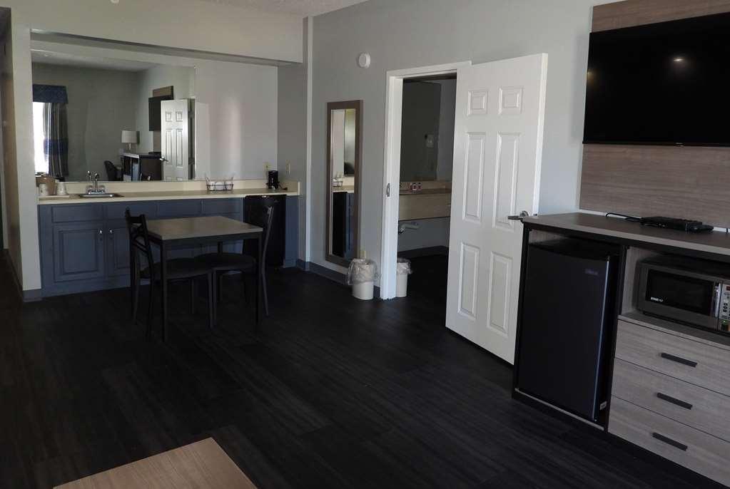 Baymont By Wyndham Lafayette Airport Hotel Ruang foto
